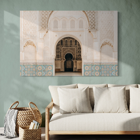 Porte Mauresque Élégante – Détails Sculptés & Zelliges Turquoise